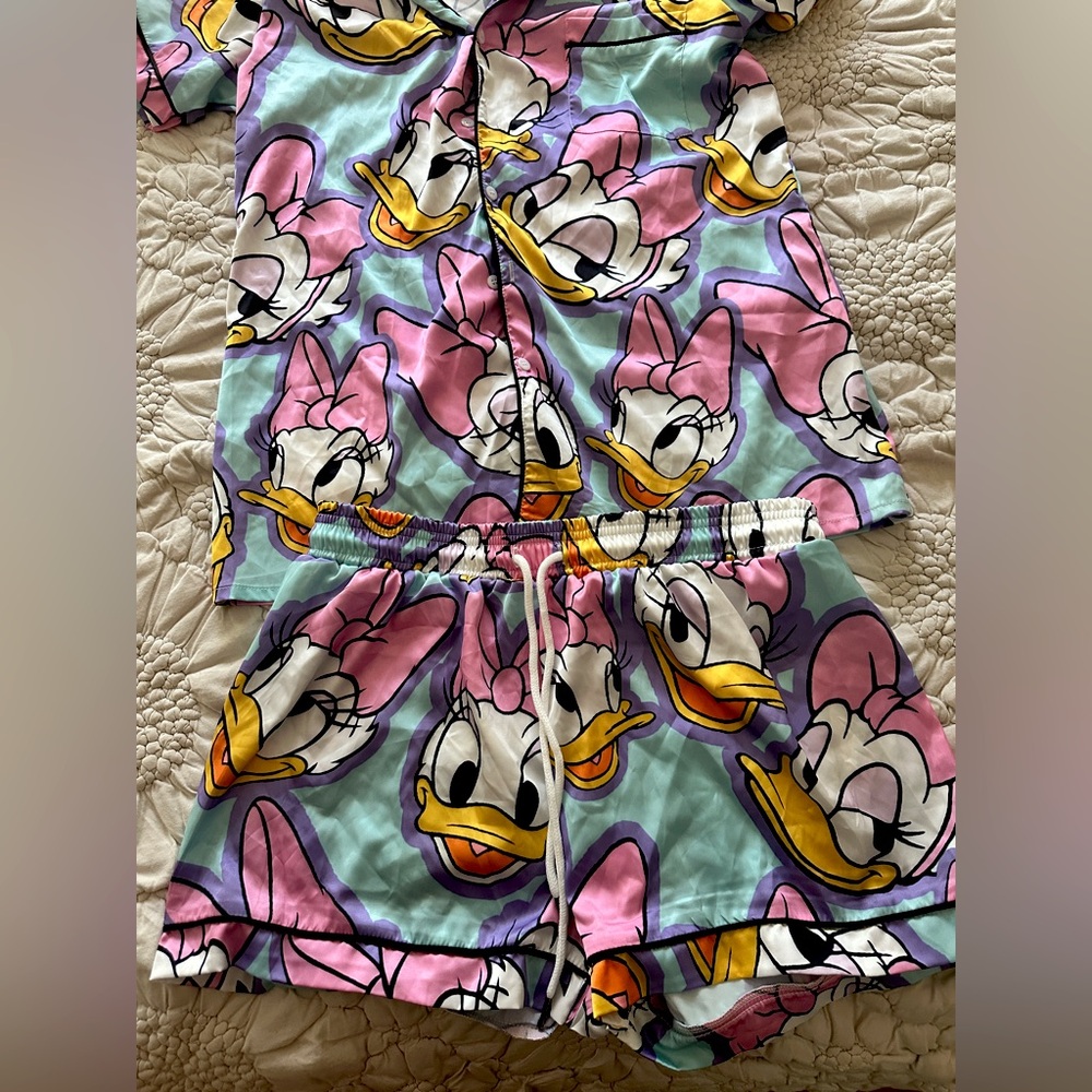 Disney’s Daisy Duck Pajamas (Never Worn - Size Med)